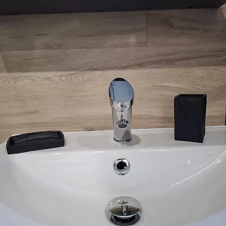 Neuf Proche Nantes Avec Parking Apartmán